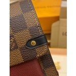Louis Vuitton 独家首发型号：M60222